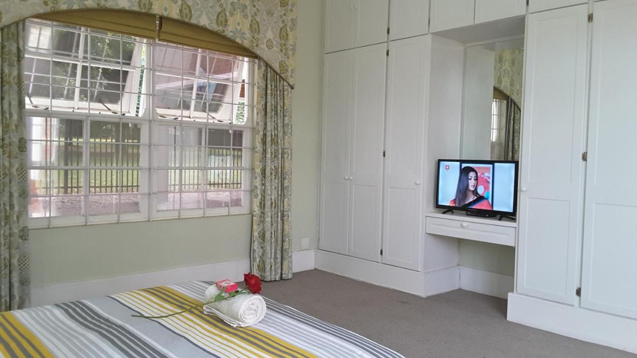 Versailles Pretoria Room photo