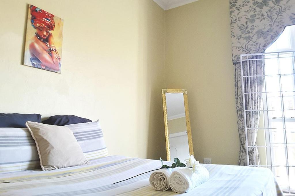 Versailles Pretoria Room photo