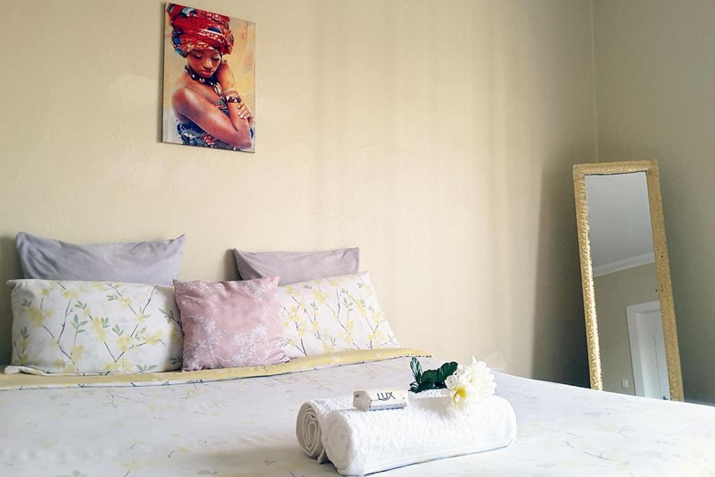 Versailles Pretoria Room photo